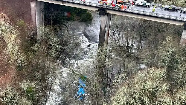 Otobüs nehre düştü: 3 ölü