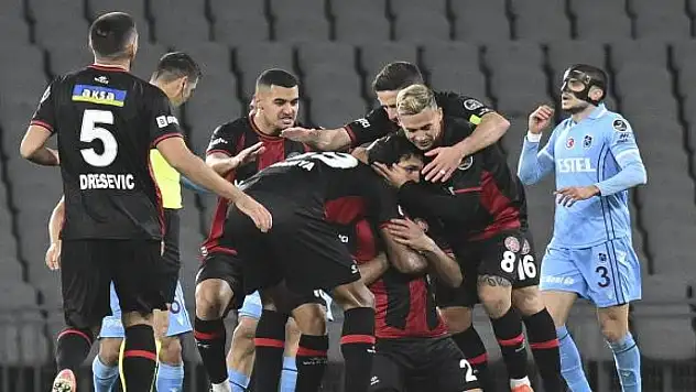 Fatih Karagümrük'ten Trabzonspor'a farklı tarife