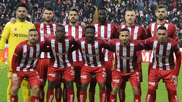 Sivasspor, Konyaspor maçına en önemli 2 oyuncusundan yoksun çıkacak