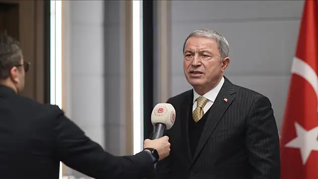 Bakan Akar: Onları zora sokacak bir davranış içinde hiçbir zaman bulunmadık, bulunmayız