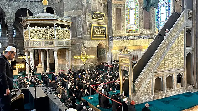 Cuma Hutbesi: İş Ahlakı, Toplumsal Huzurun Kaynağı