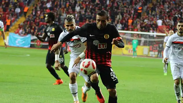 Eskişehirspor'da transfer tahtası için kritik imza