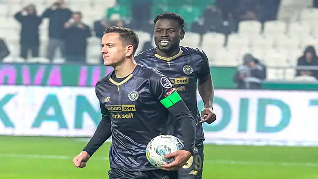 Amir ligdeki 3. golünü attı