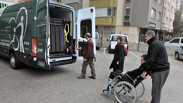 Karatay Belediyesinden 'Engelsiz' hizmet! WhatsApp'tan yazmak yetiyor