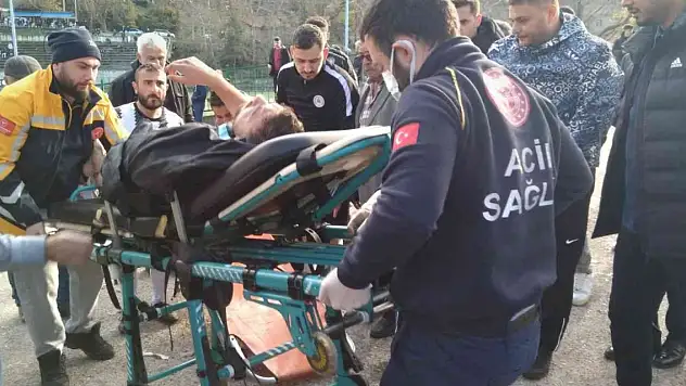 Maçın 1. dakikasında korku dolu anlar... Ölümden döndü