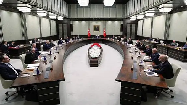 Cumhurbaşkanlığı Kabinesi'nin 16 üyesi milletvekili seçildi