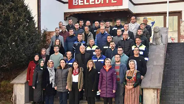 Oğlunu işe alan  Azdavay Belediye Başkanı Osman Civelek: 'Oğlum olduğu için değil, ihtiyaç duyduğumuzdan aldık'