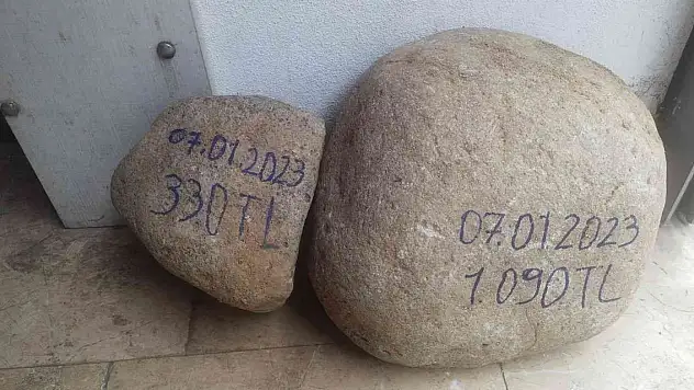 28 kilogram taş ile birlikte sattı