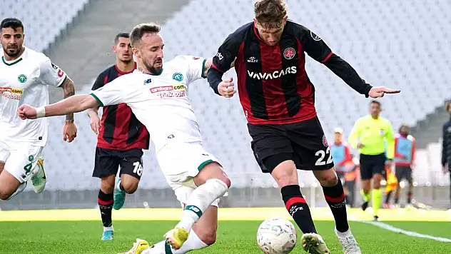 Konyaspor beraberliğe abone