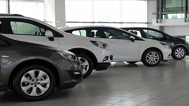 Bakanlık sıfır ve ikinci el araç piyasasına yönelik inceleme başlattı