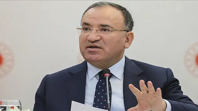 Bakan Bozdağ, Afganistan yönetimini kınadı