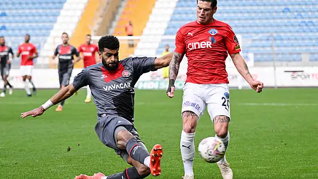 4 gollü maç berabere bitti