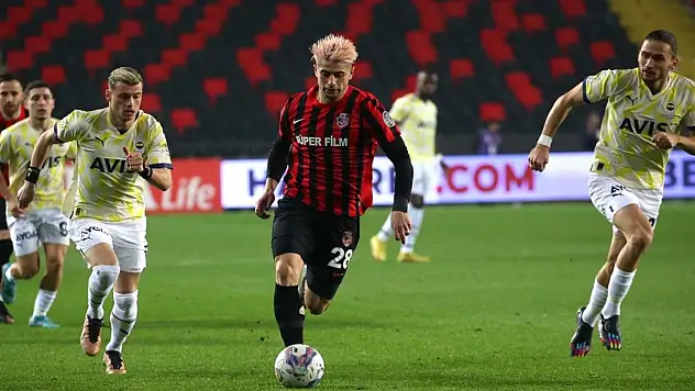 Fenerbahçe son dakikada güldü