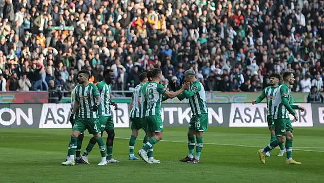 Süper Lig'de ilk yarının en istikrarlıları arasında Konyaspor'dan iki isim