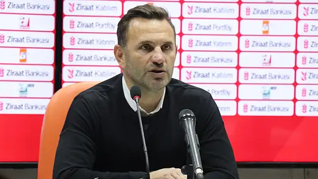 Okan Buruk: İnşallah 2 kulvarda da hedeflerimize ulaşacağız