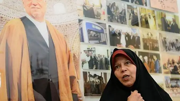 Eski cumhurbaşkanın kızına 52 ay hapis cezası