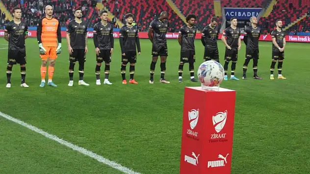 Stanojevic savunmaya dokunmadı