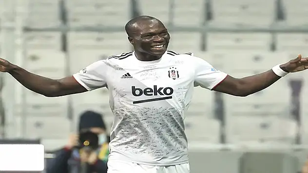 Aboubakar Beşiktaş için İstanbul'a geliyor
