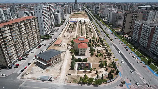Konya'nın en işlek caddesinde dükkan satılacak