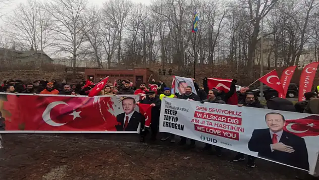 Türkler Stockholm'de buluştu: Türkiye ve Cumhurbaşkanı Erdoğan'a destek