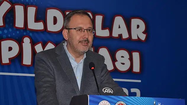 Bakan Kasapoğlu: Her evde mutlaka satranç oynayan birileri olsun