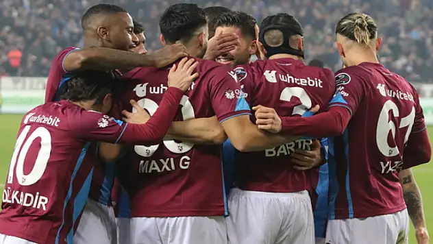 Fırtına evinde esti