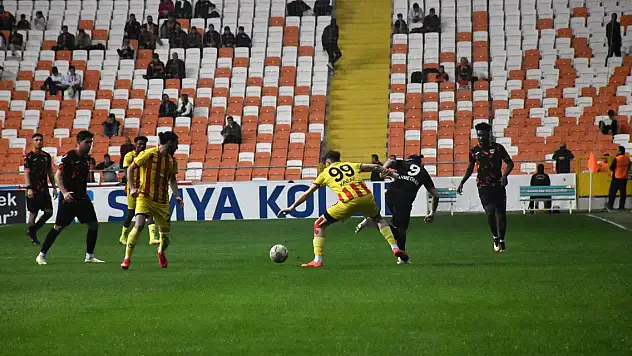 Yeni Malatya puanı son anda kurtardı