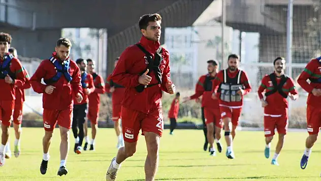 Karşıyaka, 1922 Konyaspor maçının hazırlıklarına başladı