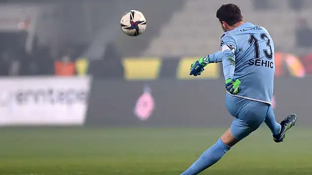 Konyaspor'da Sehic formasına kavuştu