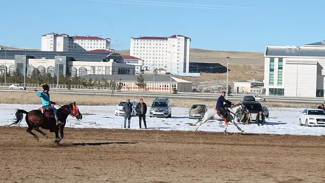Cirit müsabakasında akıl almaz olay