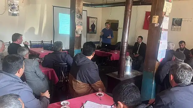 Beyşehir'de çiftçi eğitim toplantıları sürüyor
