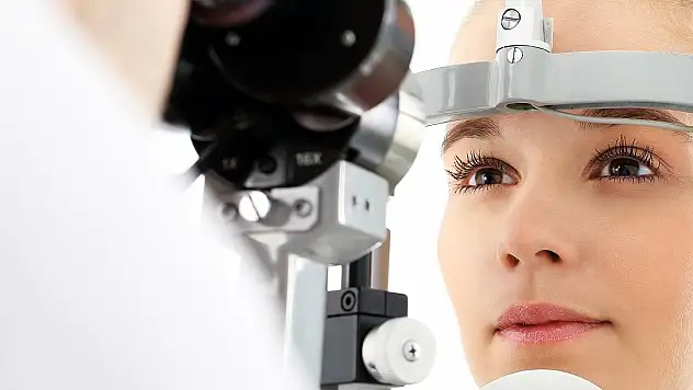 Hiç belirti göstermiyor! Bu sinsi hastalık gözlerinizi sizden alabilir