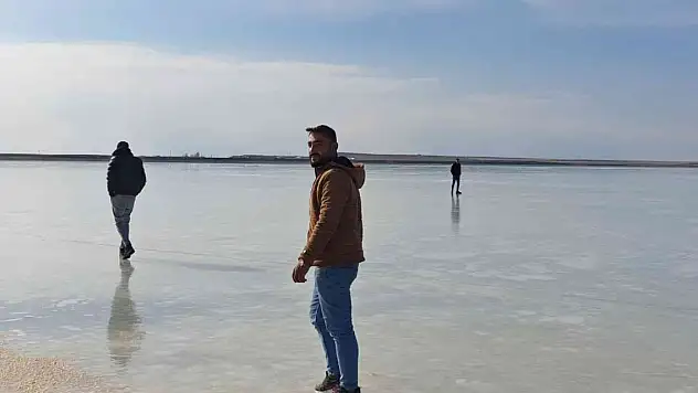 'Kuş Cenneti' Arin Gölü dondu