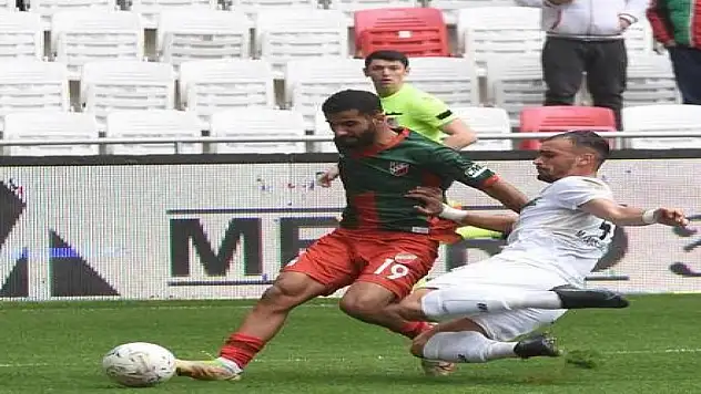 Hakan Ünal'dan kötü prova