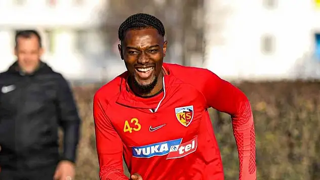 Süper Lig ekibinde sakatlık şoku! 4 hafta forma giyemeyecek