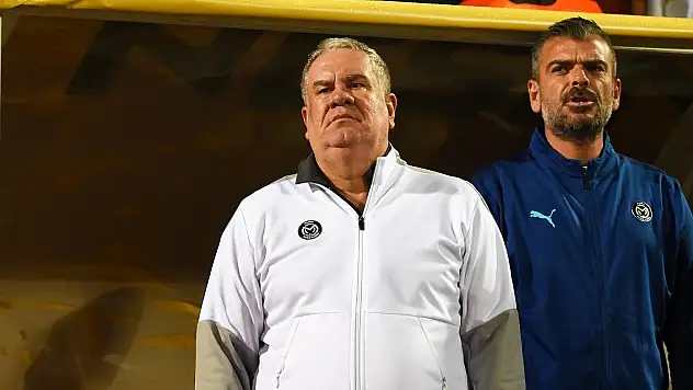 Manisa FK'da Levent Eriş ile yollar ayrıldı