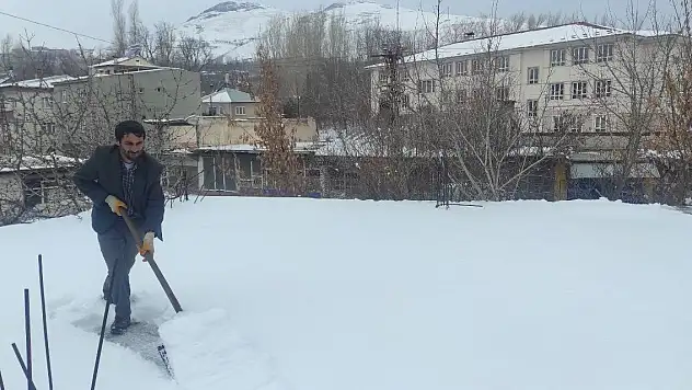 Kar yağışı gelir kaynağı oldu