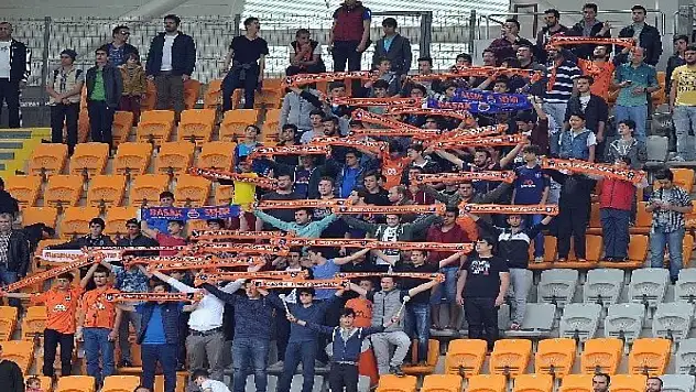 Başakşehir maçı ilgi görmedi