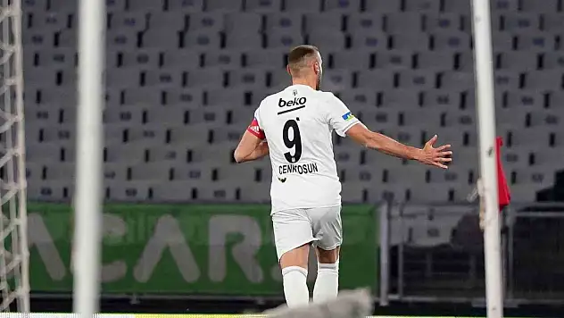 Cenk Tosun, Süper Lig'de gol sayısını 9'a çıkarttı