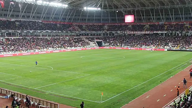 Sivasspor - Beşiktaş maçının biletleri satışa çıktı