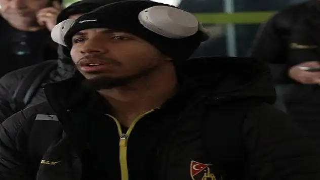 Konyaspor'un rakibi İstanbulspor'dan 'soğuk' paylaşımı