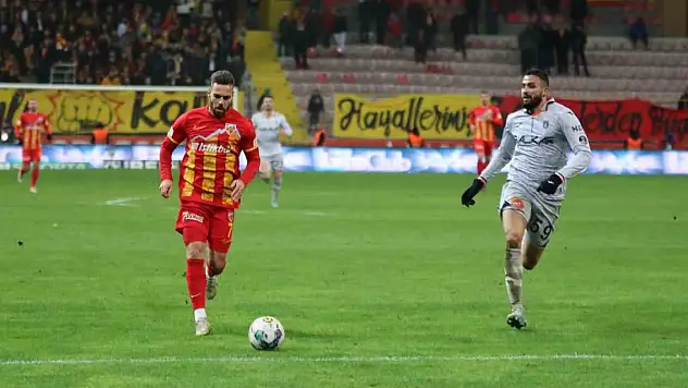 Kayserispor, Başakşehir'i tek golle geçti