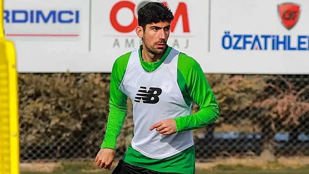 Andreas Bouchalakis yeşil-beyazlı takımla ilk idmanına çıktı