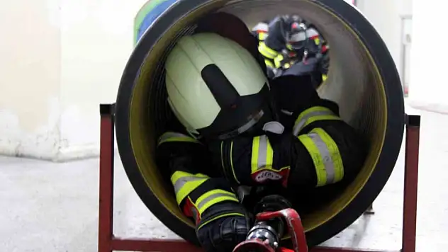 Komando değil itfaiye eri