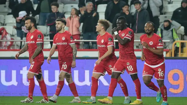 Antalyaspor evinde tek golle geçti