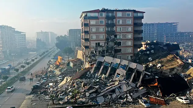 Almanya merkezli gazete deprem üzerinden Erdoğan'ın hedef aldı