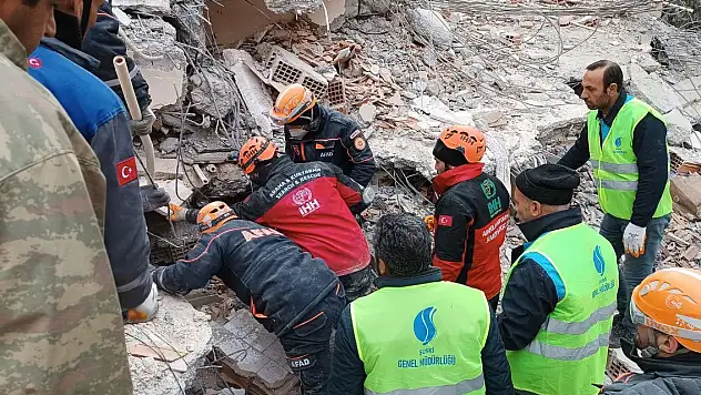 İHH, deprem bölgesinde çalışmalarını sürdürüyor