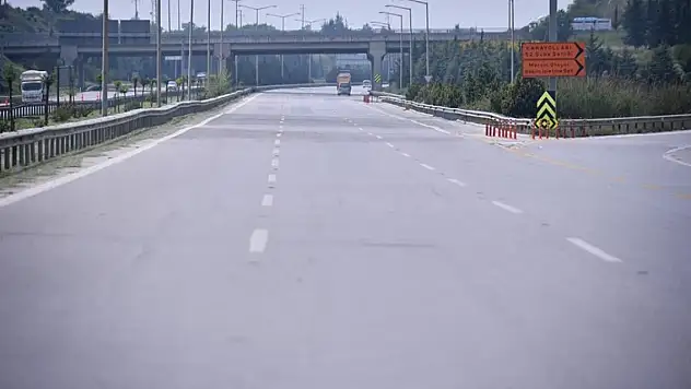 Depremlerden etkilenen kara yollarında durum