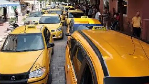 Taksici dehşeti! Boğazı kesilerek...