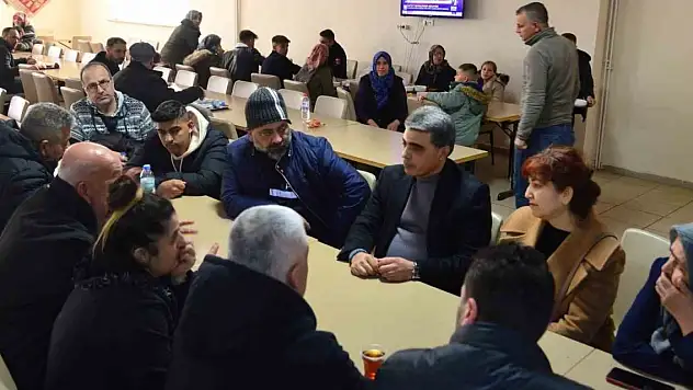 Depremzedeler yurtlarda barınmaya başladı